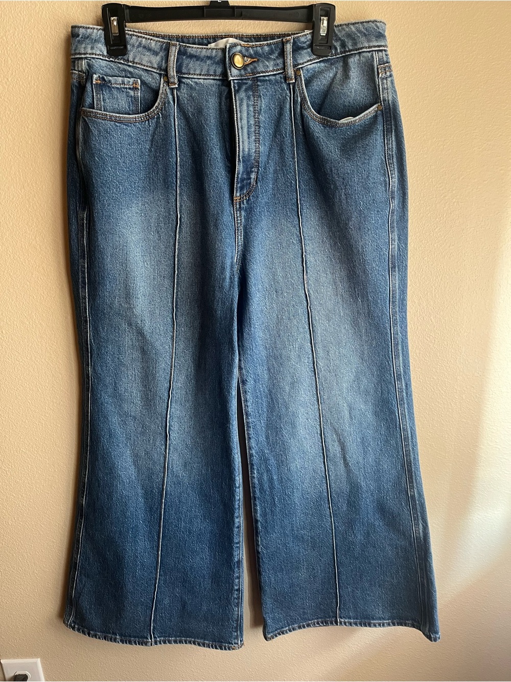 Classic Wide-Leg Blue Jeans for Women